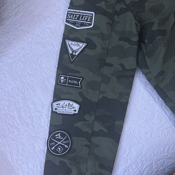 Ladies Camo Rogue Lightweight Jacket - Picture 5 of 6